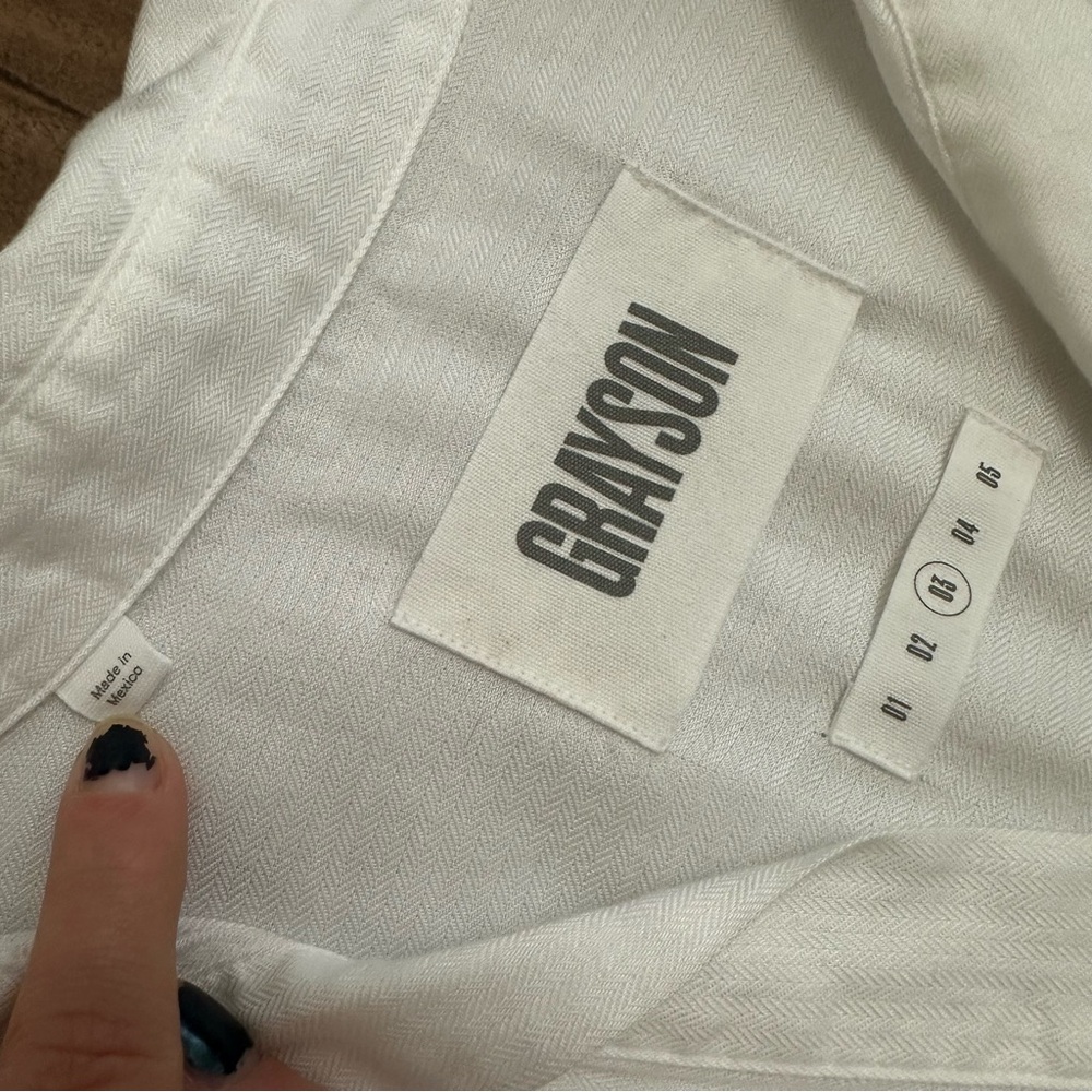 Grayson by Frank & Eileen Changemaker White Shirt Dress
Size 03 - Picture 6 of 10